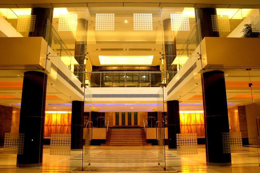 Gokulam Park Hotel Kochi Kültér fotó
