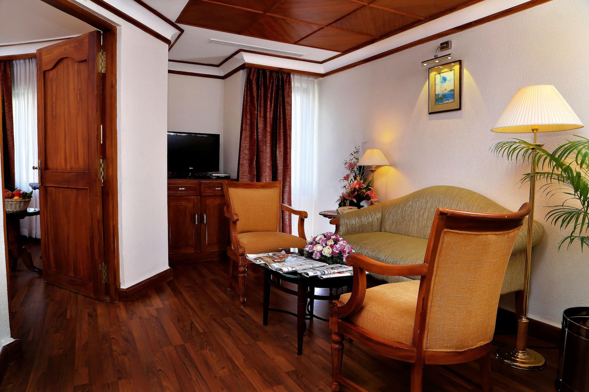 Gokulam Park Hotel Kochi Kültér fotó