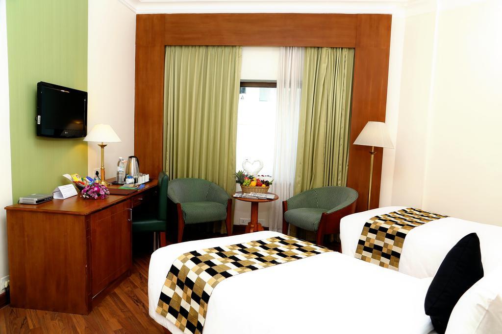 Gokulam Park Hotel Kochi Szoba fotó