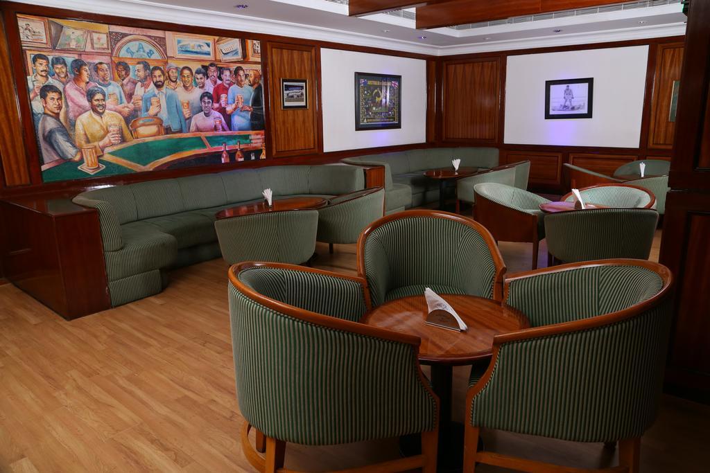 Gokulam Park Hotel Kochi Kültér fotó
