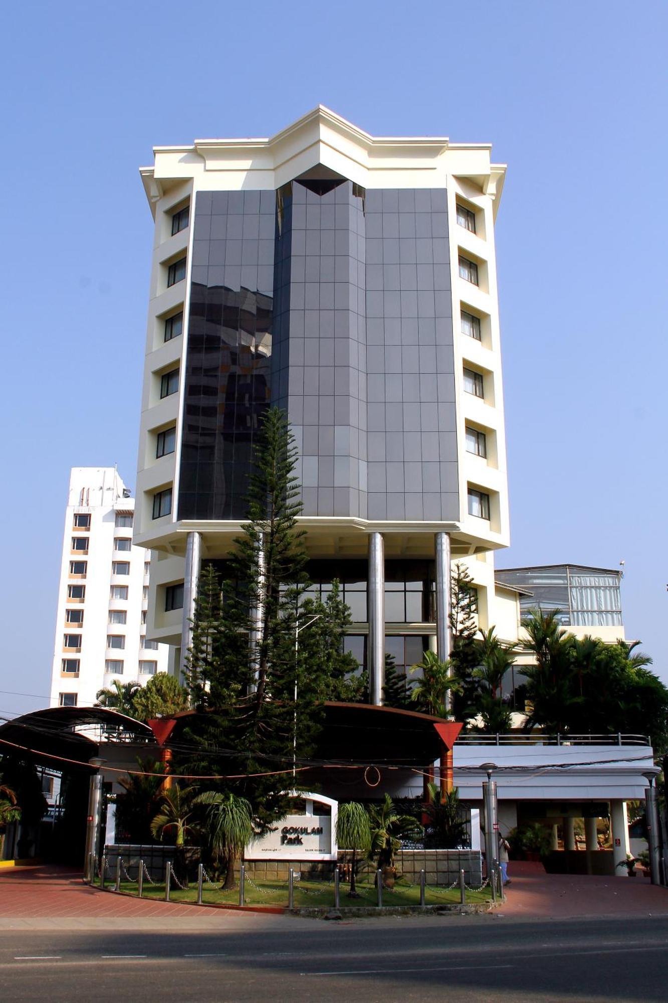 Gokulam Park Hotel Kochi Kültér fotó