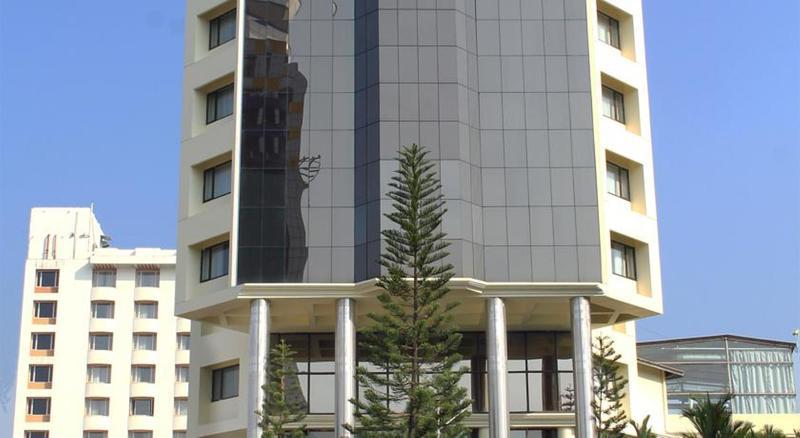 Gokulam Park Hotel Kochi Kültér fotó