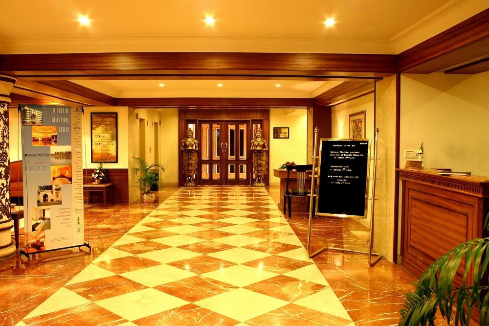 Gokulam Park Hotel Kochi Beltér fotó