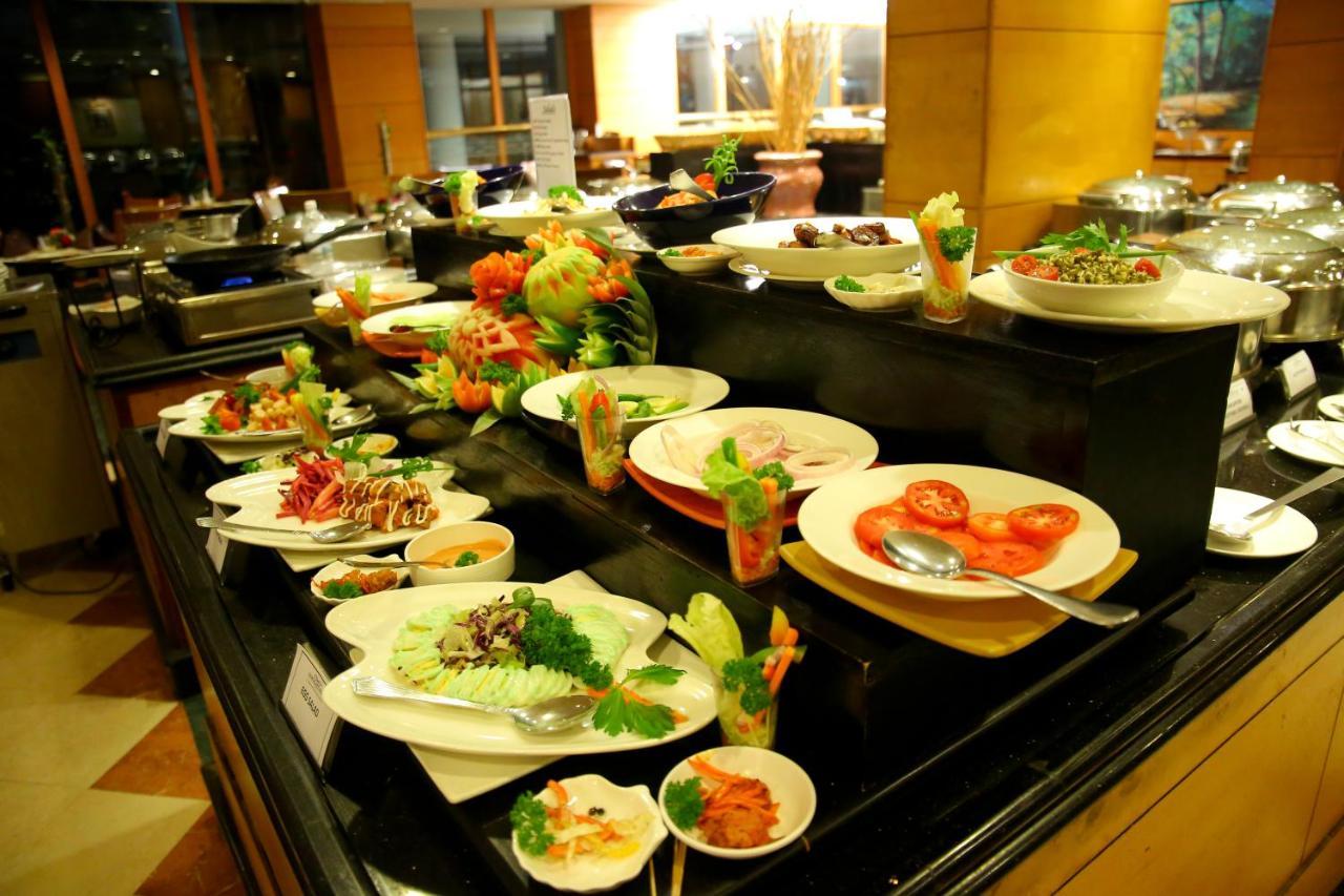 Gokulam Park Hotel Kochi Kültér fotó